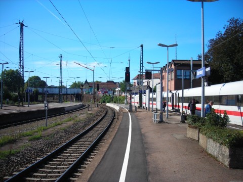 Offenburg,
az ICE vonatom máris továbbhalad