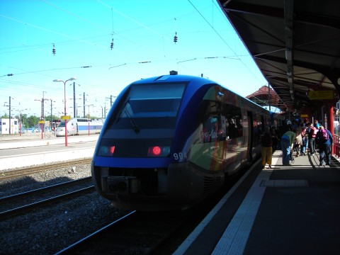 Megérkezés
Strasbourgba. A képen a Alstom Coradia A TER regionális vonatom látható, a háttérben pedig egy TGV Duplex